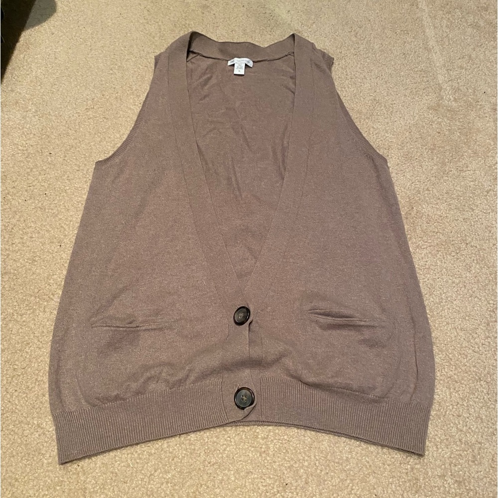 Gap Tan Sweater Vest Size M